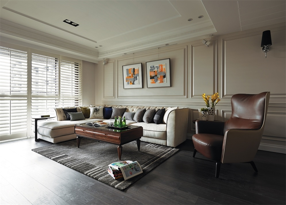 客廳沙發(fā)除了配茶幾，還能搭配什么？(圖4)